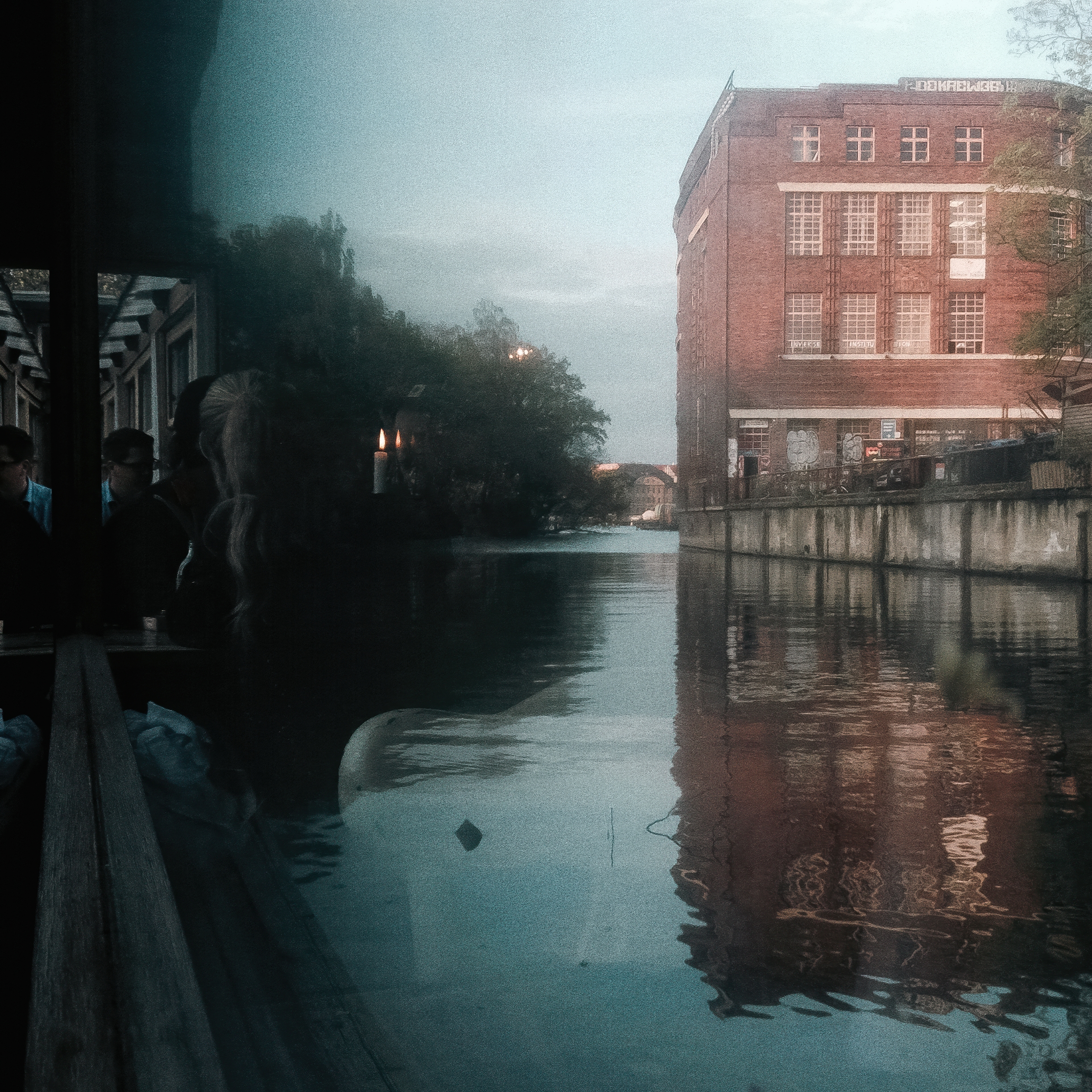 09-Lignes de fuite3000px-300dpi-high fidelity v2-3000w-high fidelity v2-2448w